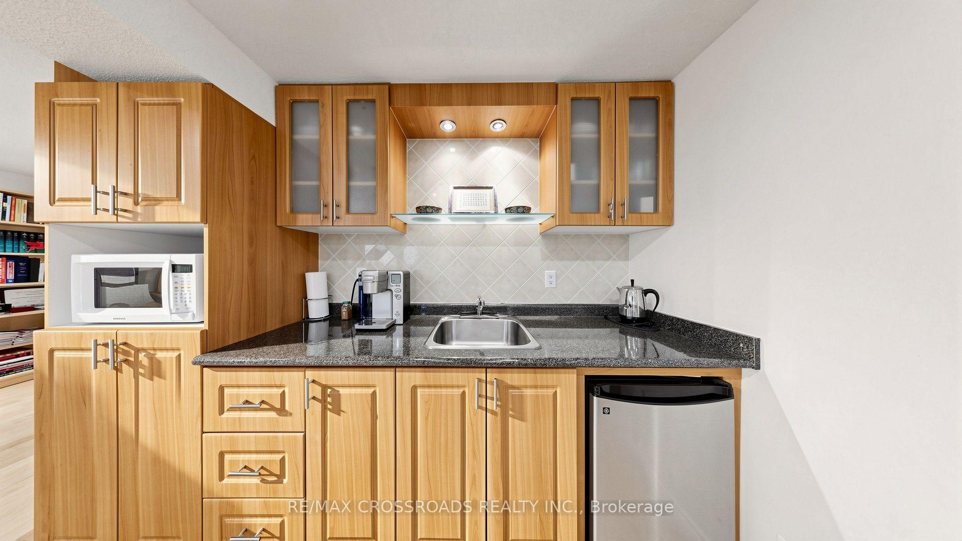 Photo 26 of 53 Castleglen Boulevard, Markham, Berczy — HOMEH