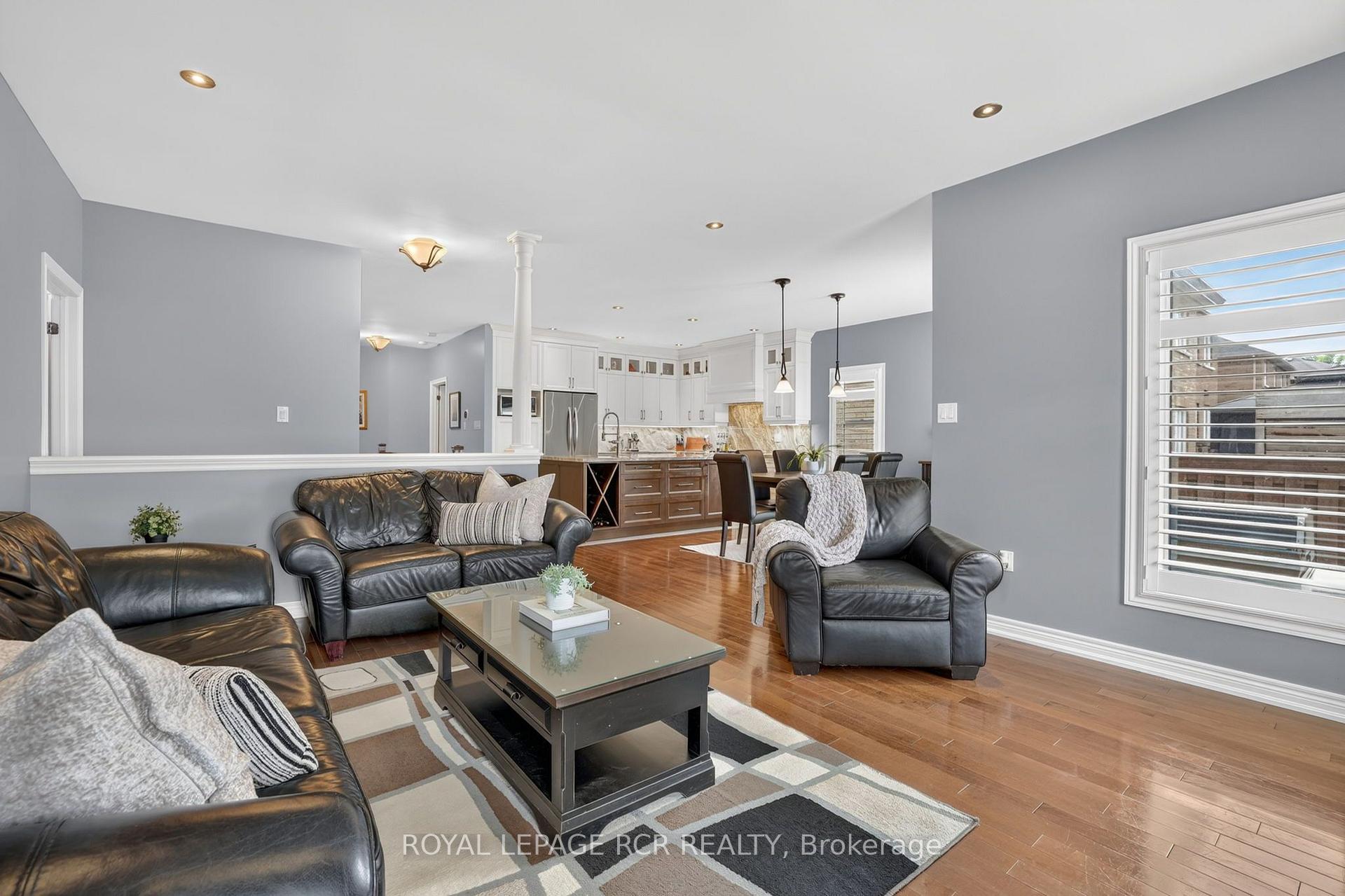 Photo 17 of 30 Borland Crescent, Caledon, Caledon East — HOMEH