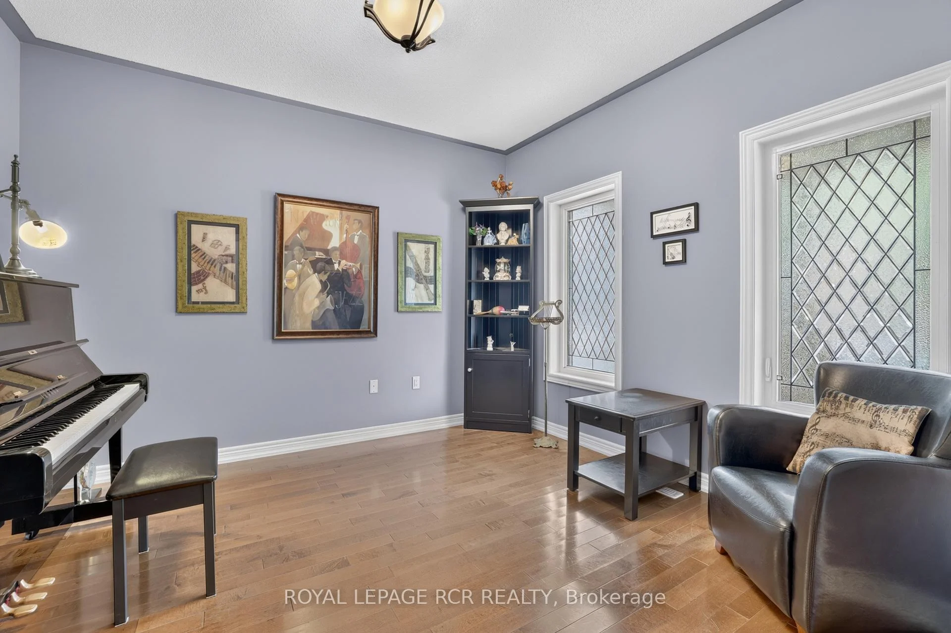 Photo 4 of 30 Borland Crescent, Caledon, Caledon East — HOMEH