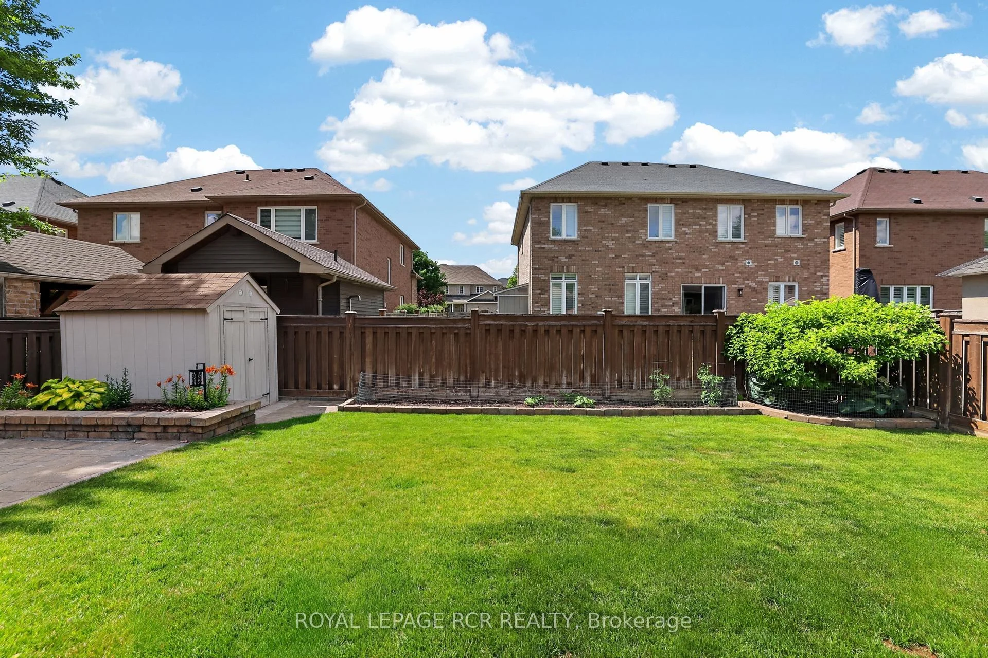 Photo 58 of 30 Borland Crescent, Caledon, Caledon East — HOMEH