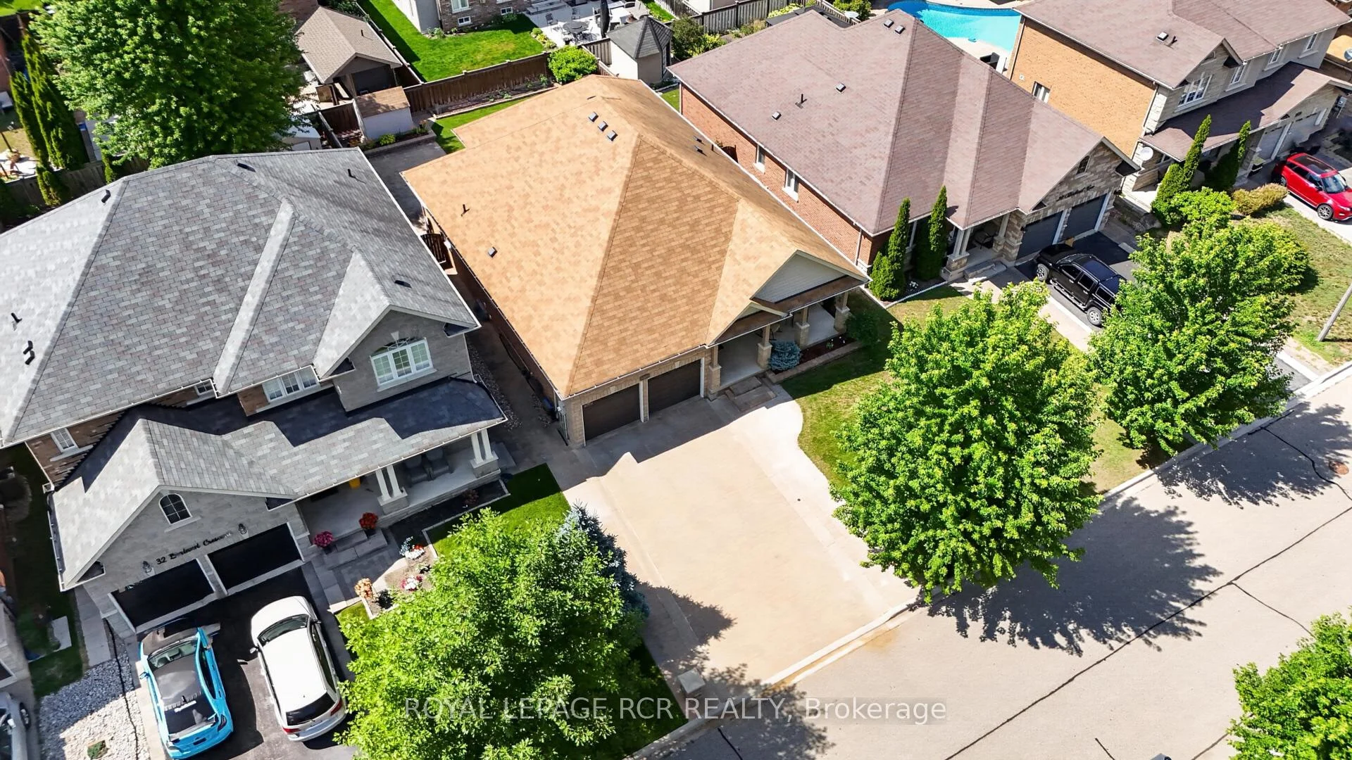 Photo 65 of 30 Borland Crescent, Caledon, Caledon East — HOMEH