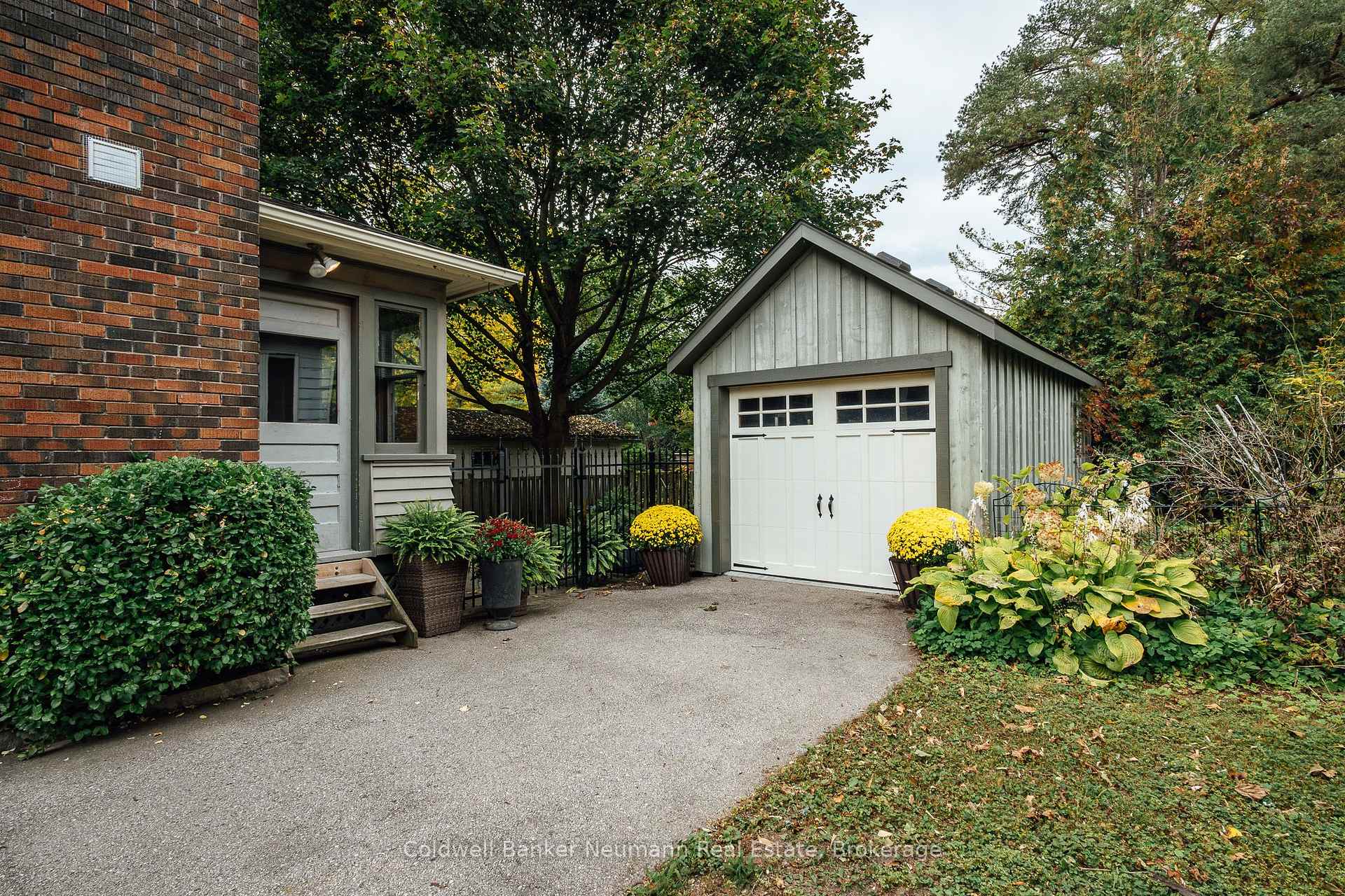 Photo 3 of 83 Durham Street, Guelph, Downtown — HOMEH