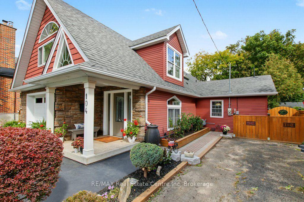 Photo 5 of 104 Johnston Street, Guelph, St. Patrick's Ward — HOMEH