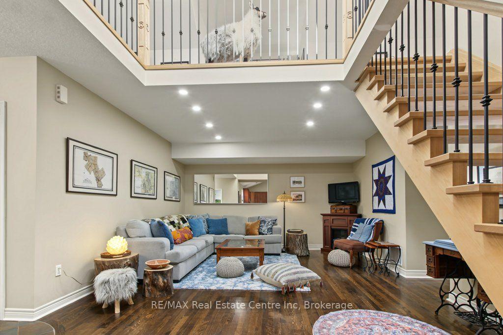 Photo 11 of 104 Johnston Street, Guelph, St. Patrick's Ward — HOMEH