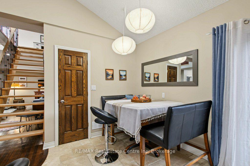 Photo 18 of 104 Johnston Street, Guelph, St. Patrick's Ward — HOMEH
