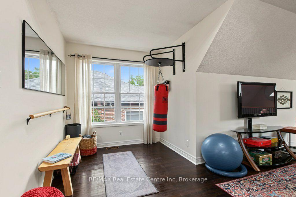 Photo 33 of 104 Johnston Street, Guelph, St. Patrick's Ward — HOMEH