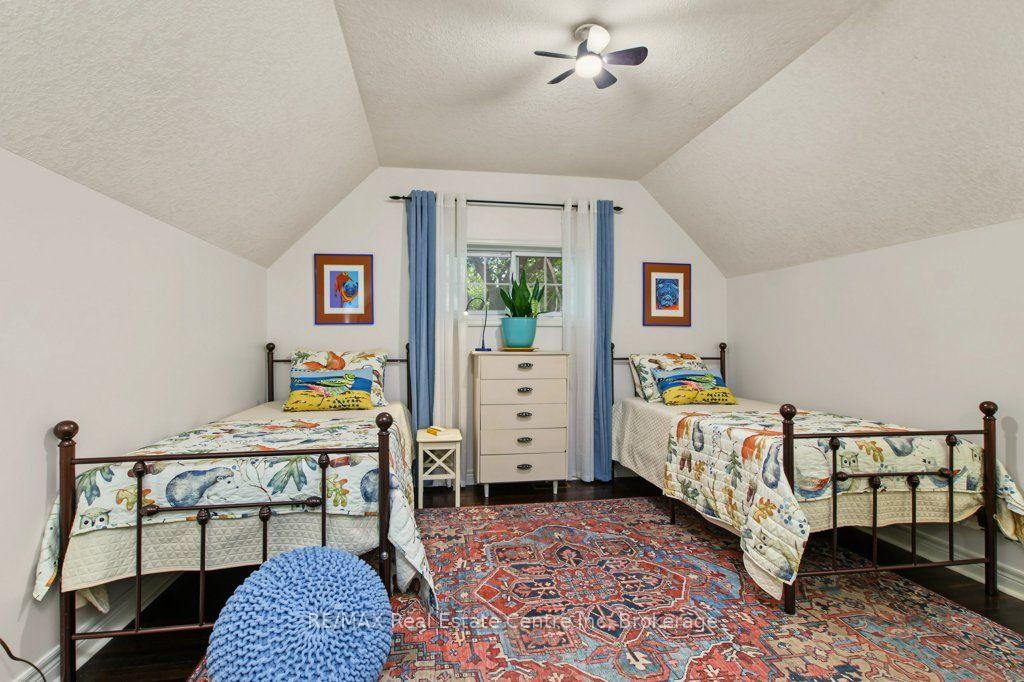 Photo 34 of 104 Johnston Street, Guelph, St. Patrick's Ward — HOMEH