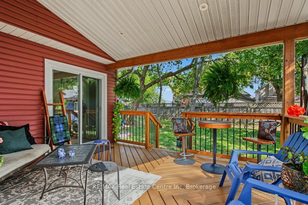 Photo 40 of 104 Johnston Street, Guelph, St. Patrick's Ward — HOMEH