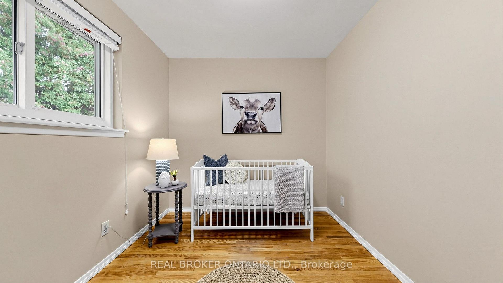 Photo 28 of 32 Cairnside Crescent, North York, Pleasant View — HOMEH