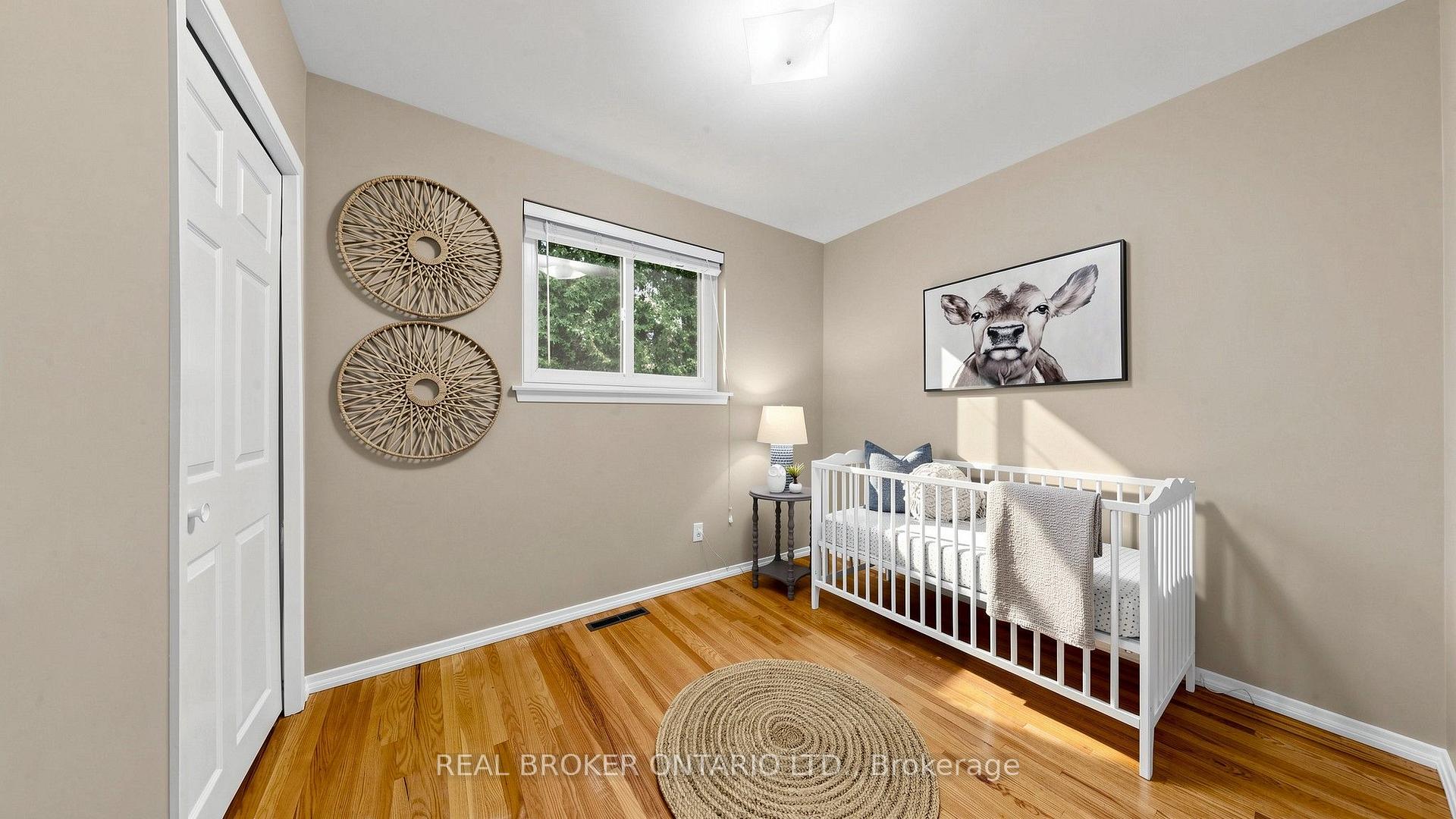Photo 29 of 32 Cairnside Crescent, North York, Pleasant View — HOMEH