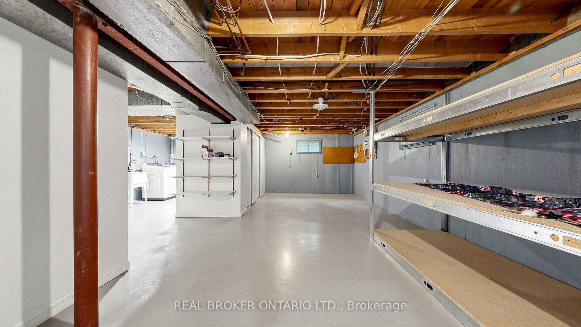 Photo 41 of 32 Cairnside Crescent, North York, Pleasant View — HOMEH