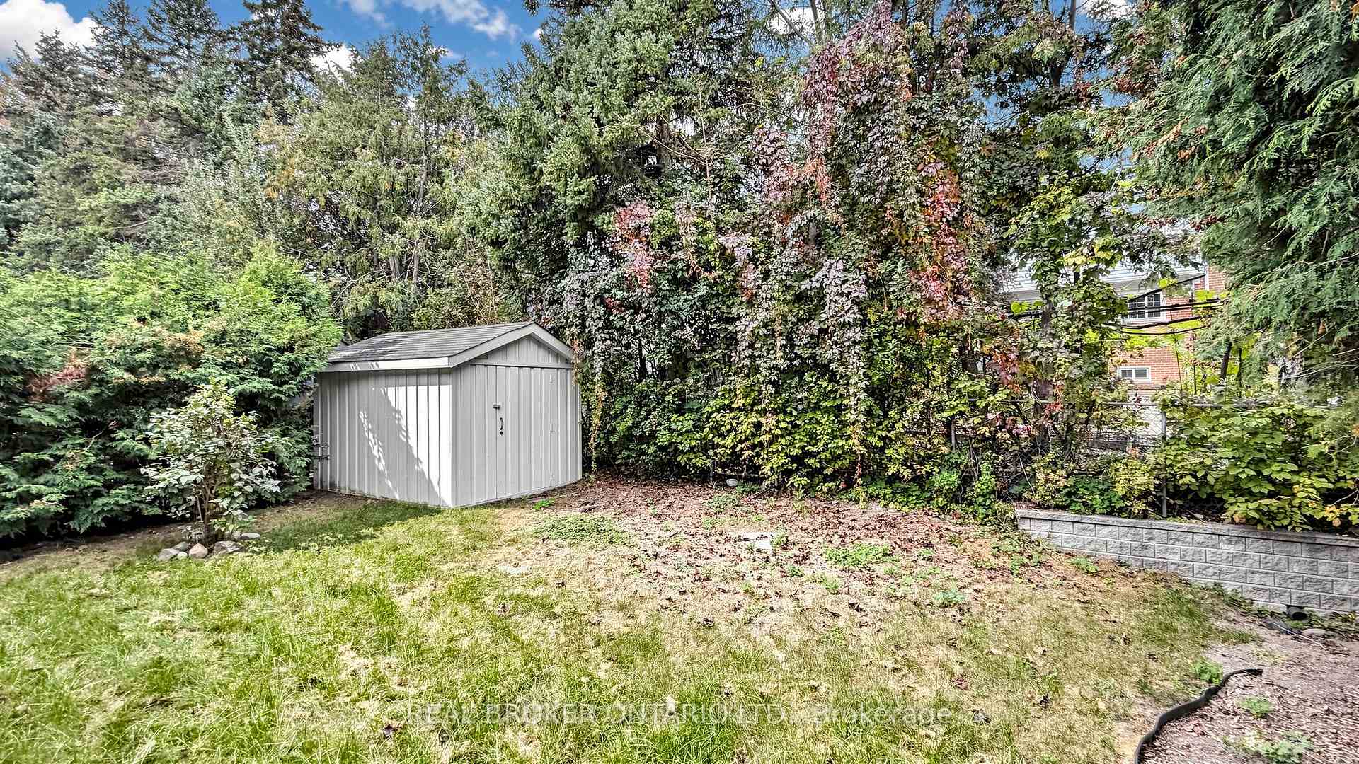 Photo 49 of 32 Cairnside Crescent, North York, Pleasant View — HOMEH