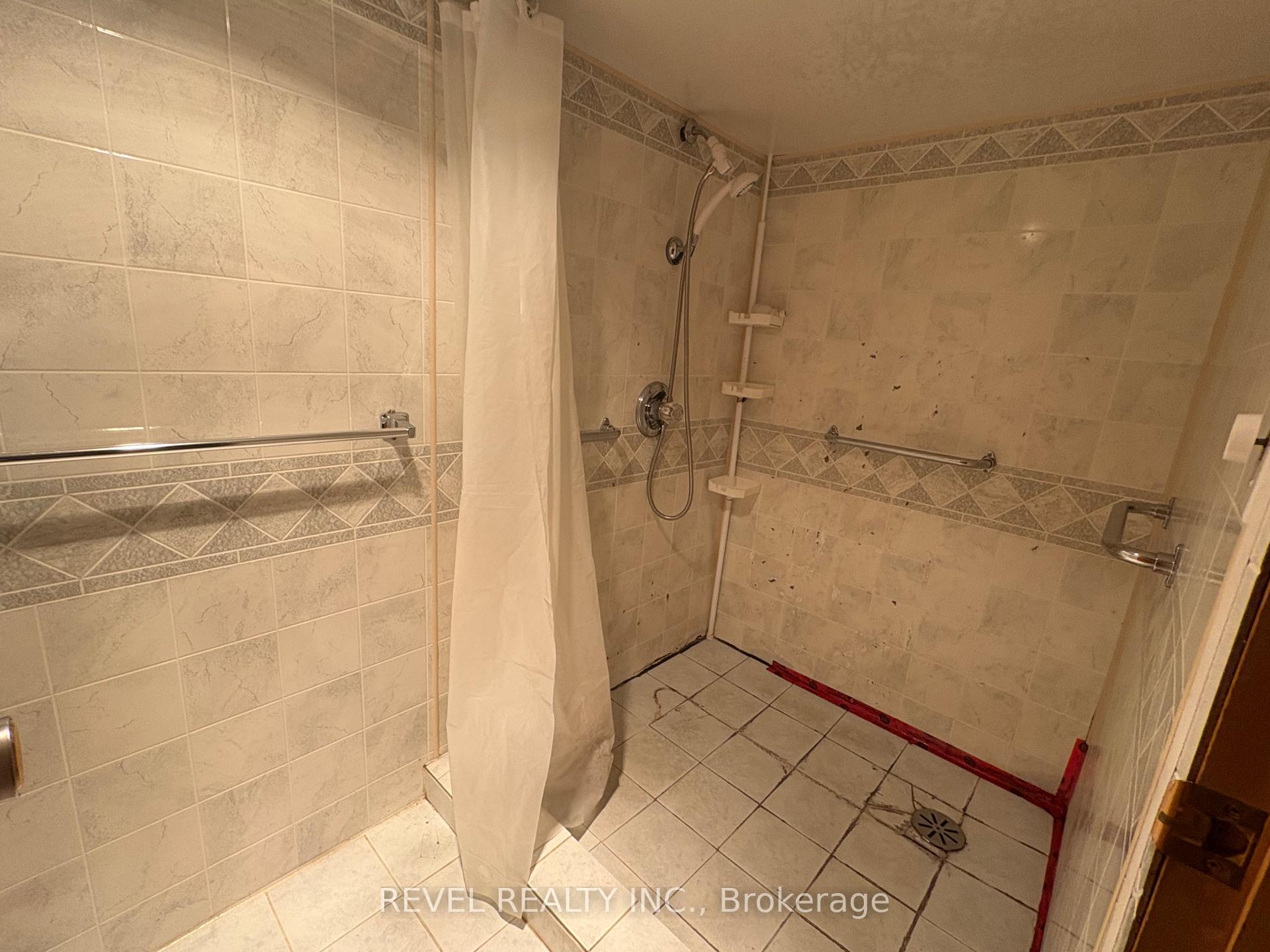 Photo 23 of 107 Fifteenth Avenue, Cochrane — HOMEH