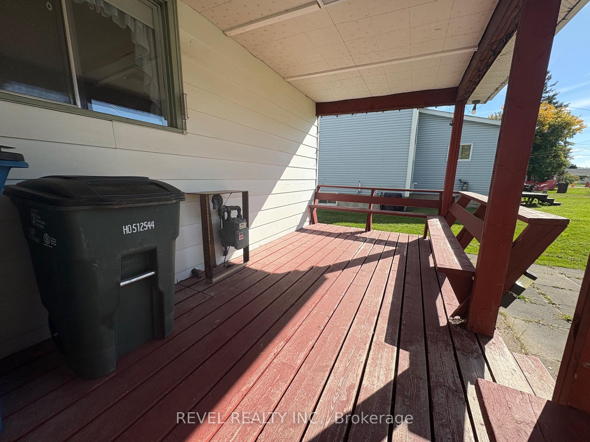 Photo 25 of 107 Fifteenth Avenue, Cochrane — HOMEH