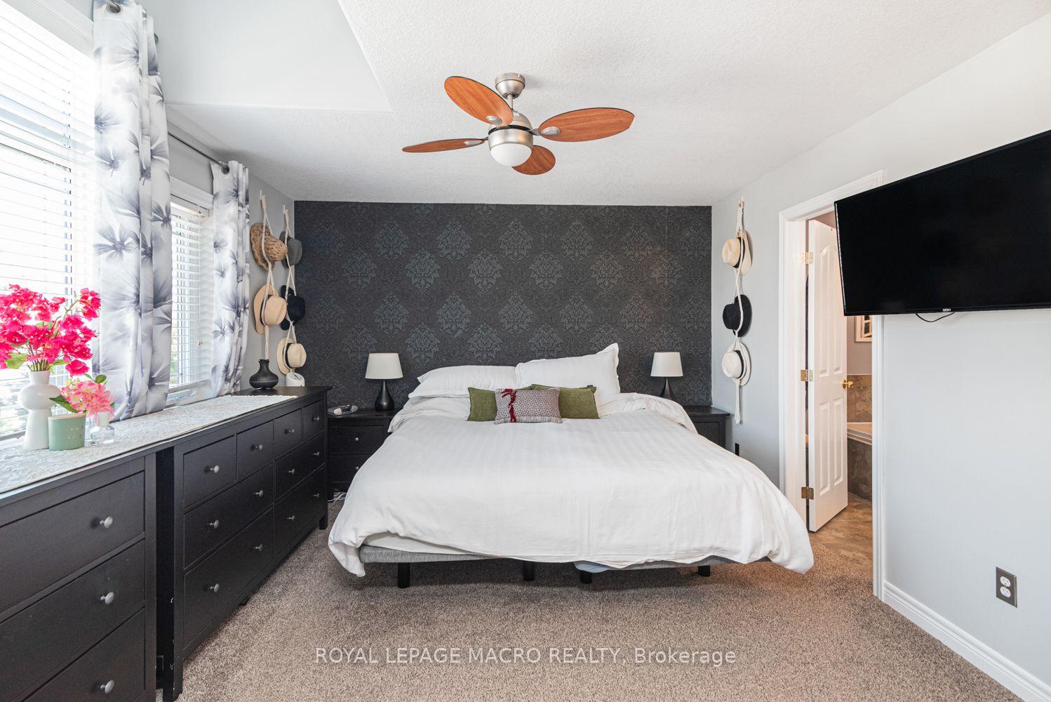 Photo 25 of 102 Willow Lane, Grimsby, Grimsby West — HOMEH