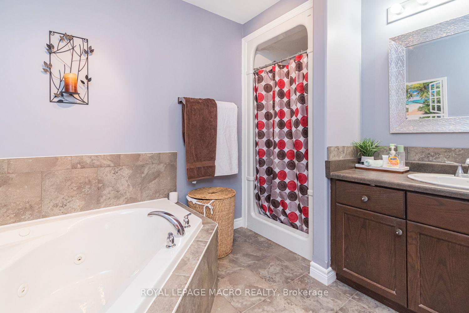 Photo 29 of 102 Willow Lane, Grimsby, Grimsby West — HOMEH