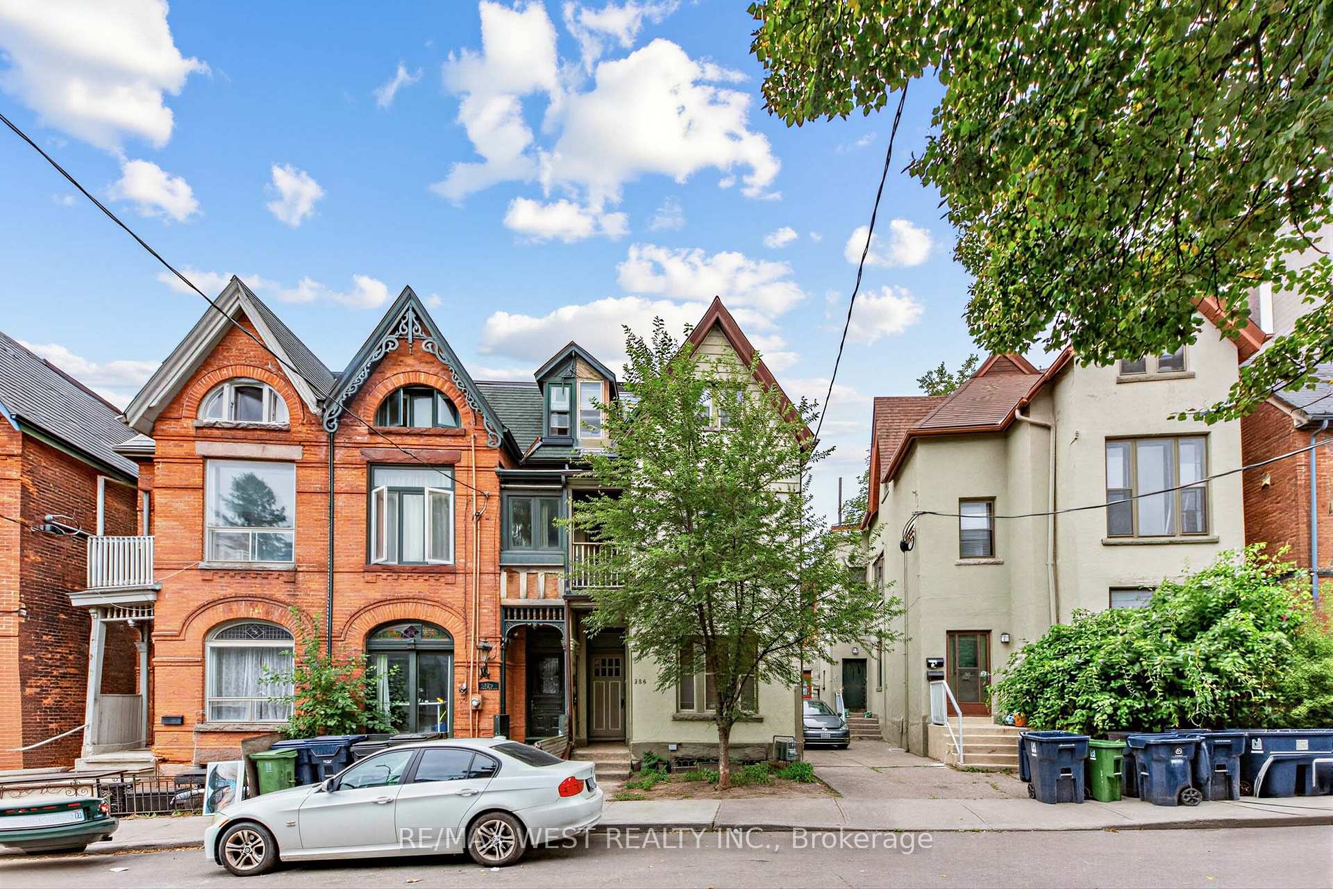 Photo 2 of 284 Lisgar Street, Toronto, Little Portugal — HOMEH
