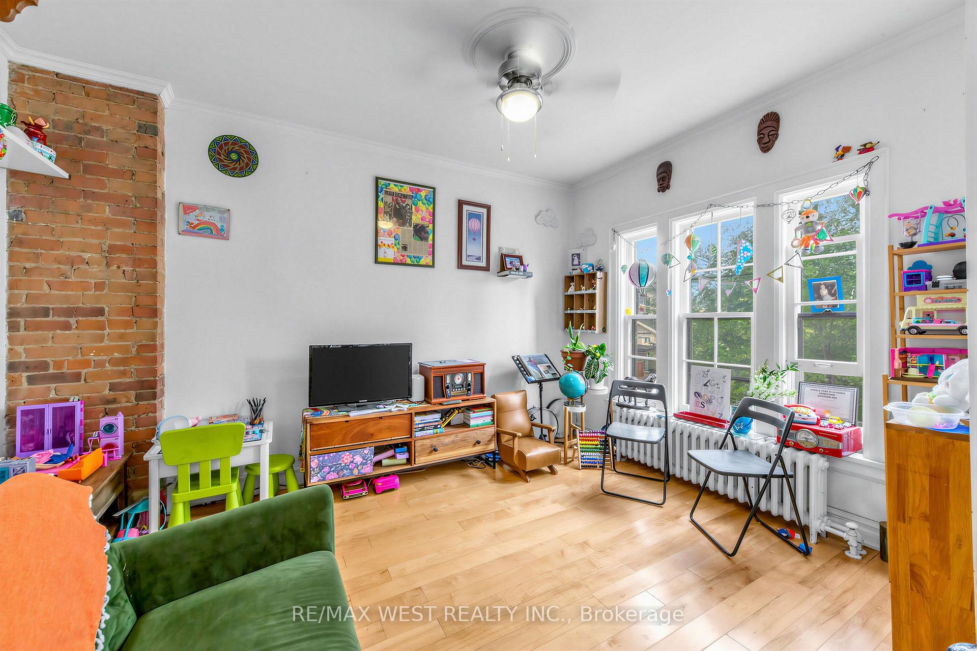 Photo 6 of 284 Lisgar Street, Toronto, Little Portugal — HOMEH
