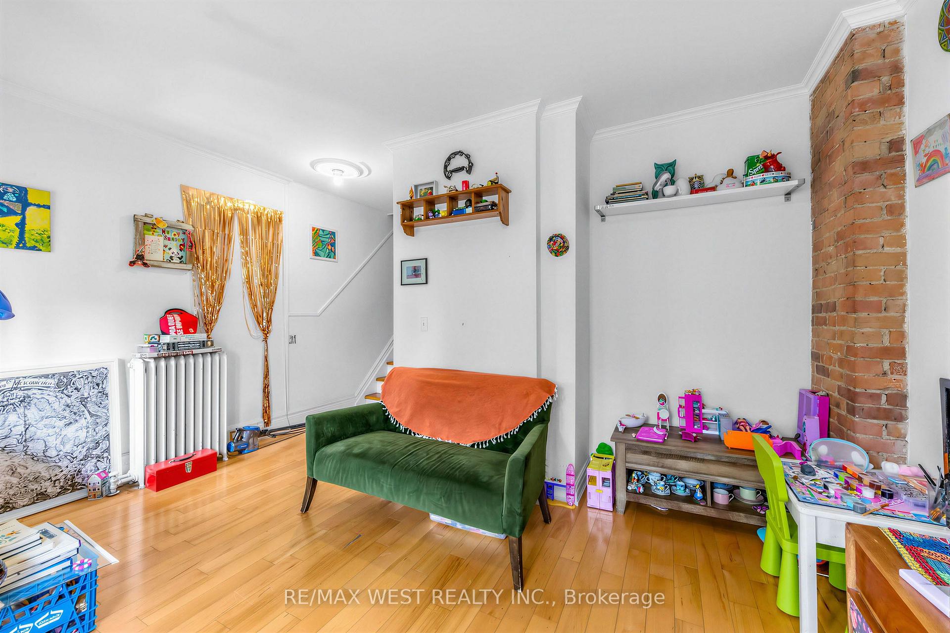 Photo 7 of 284 Lisgar Street, Toronto, Little Portugal — HOMEH