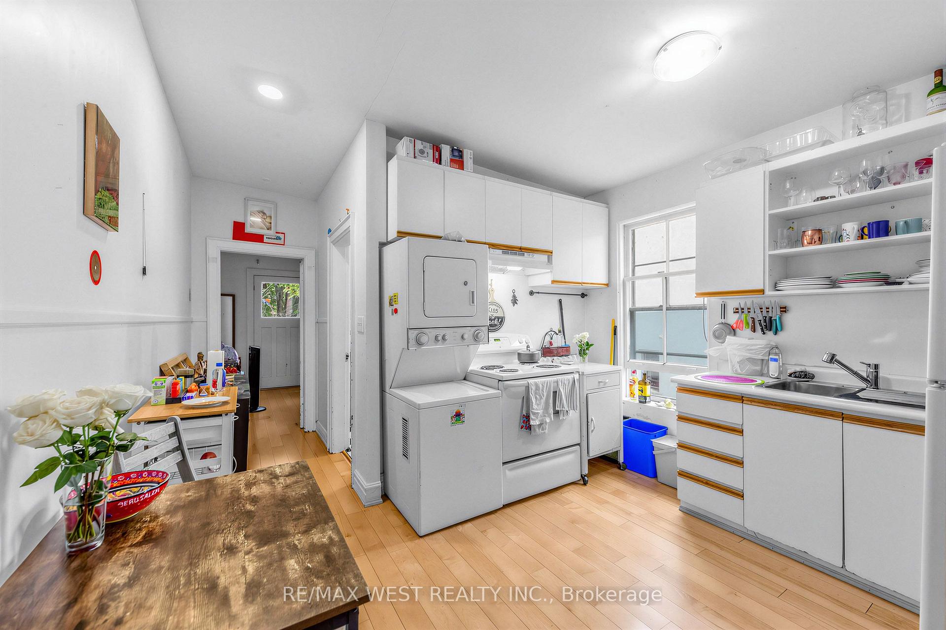 Photo 14 of 284 Lisgar Street, Toronto, Little Portugal — HOMEH