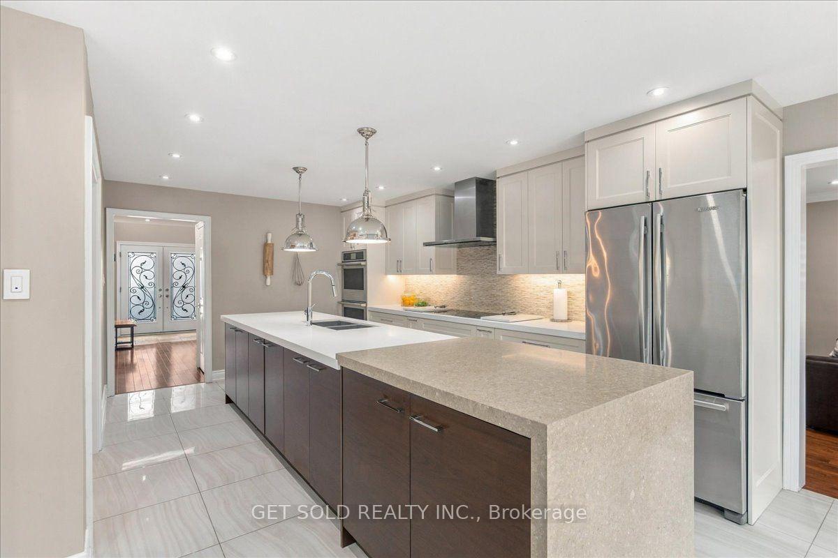 Photo 10 of 10 Coldwater Court, Vaughan, Beverley Glen — HOMEH