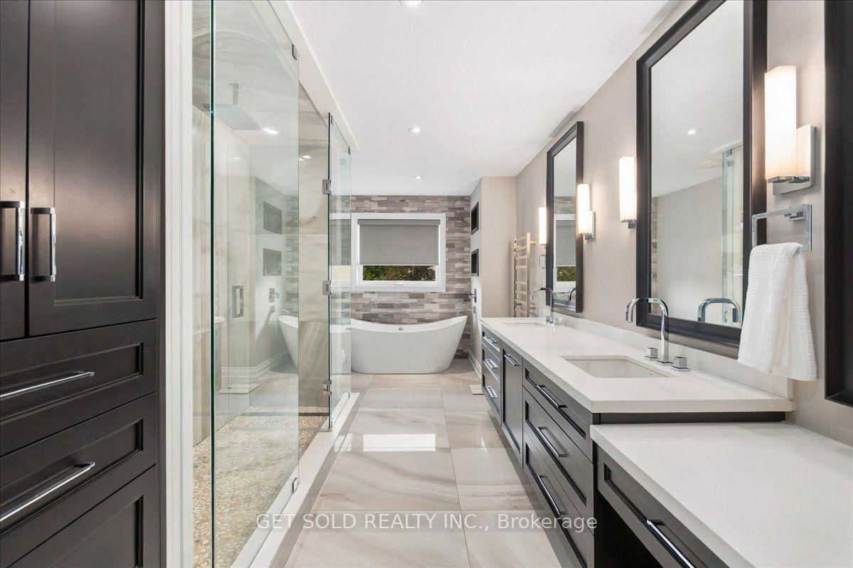 Photo 23 of 10 Coldwater Court, Vaughan, Beverley Glen — HOMEH