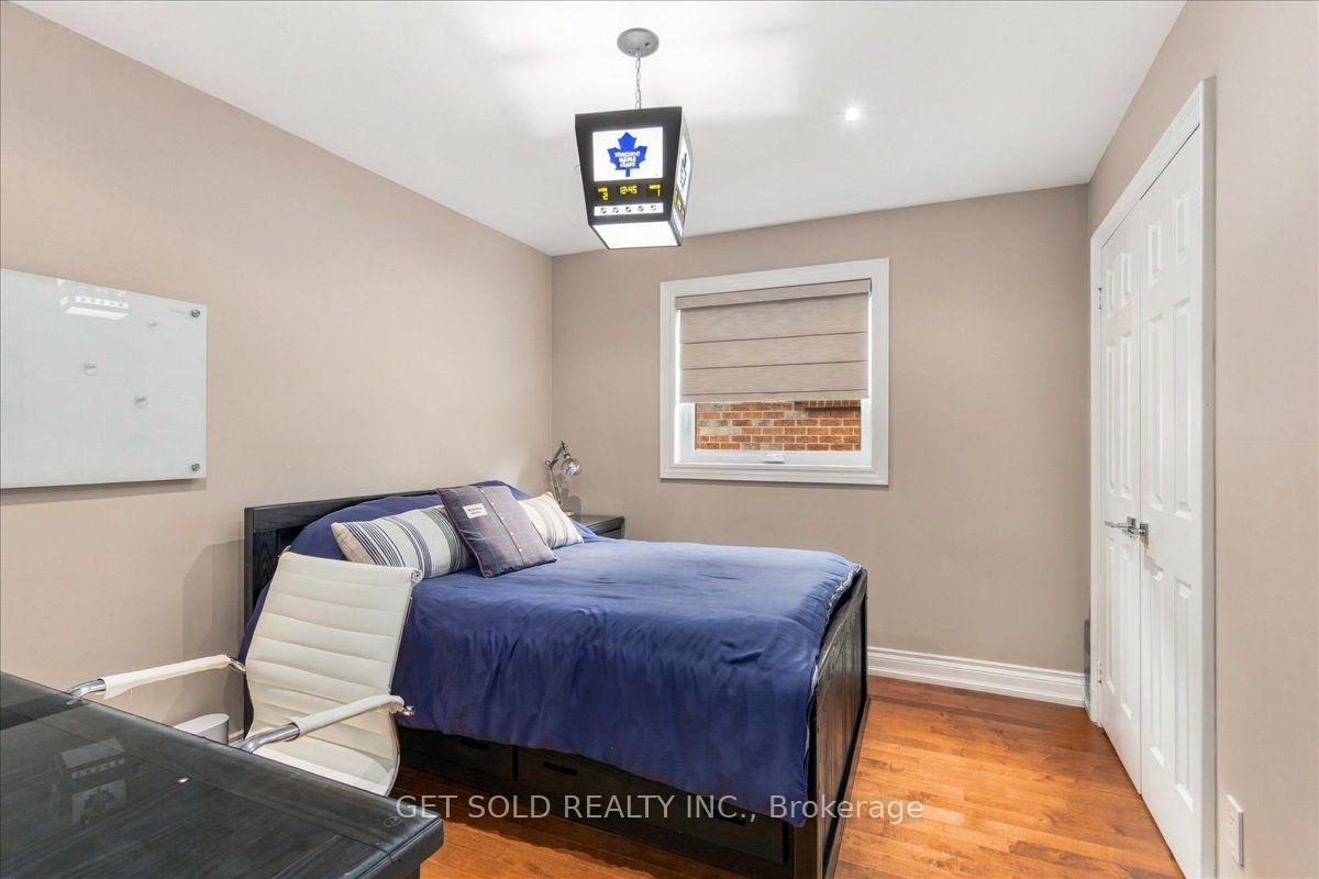 Photo 28 of 10 Coldwater Court, Vaughan, Beverley Glen — HOMEH