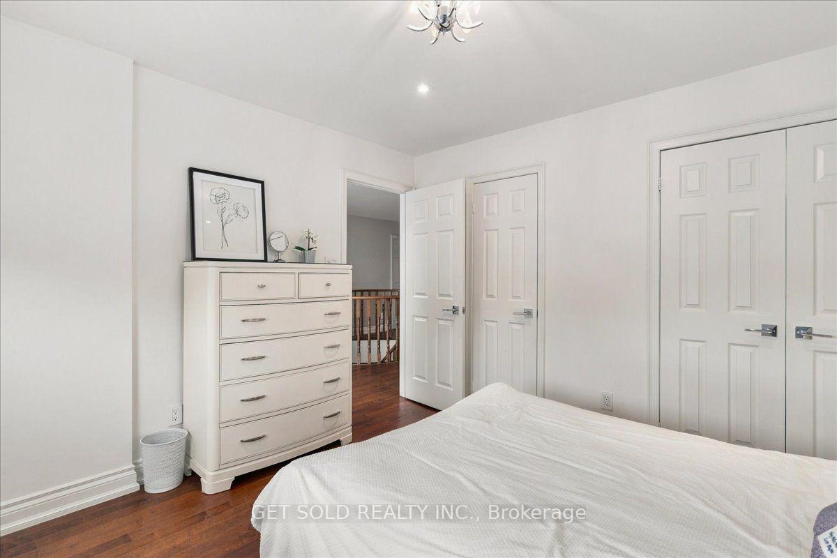 Photo 29 of 10 Coldwater Court, Vaughan, Beverley Glen — HOMEH