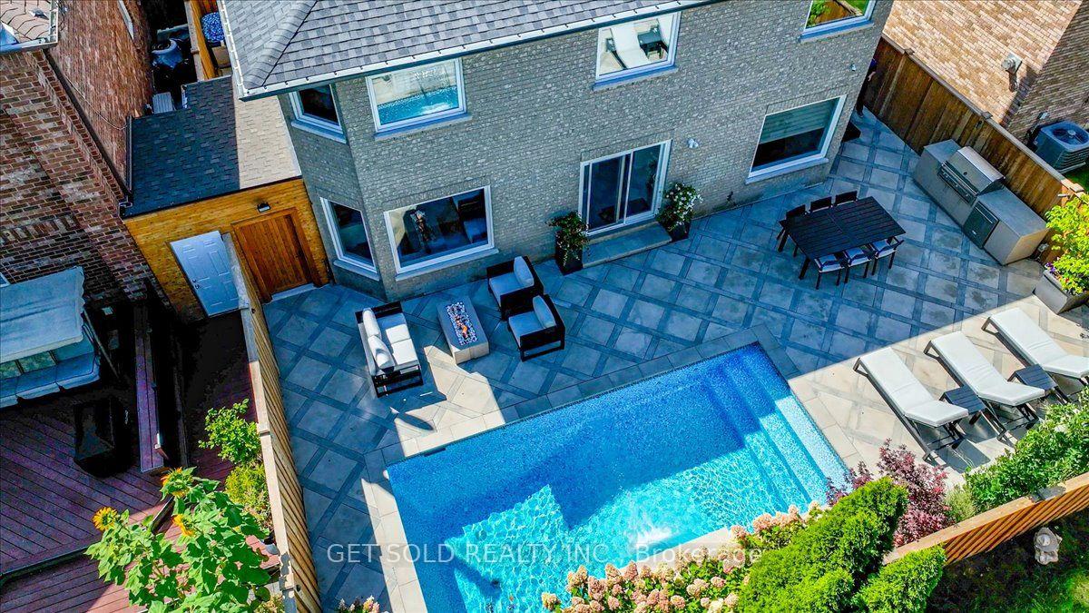 Photo 42 of 10 Coldwater Court, Vaughan, Beverley Glen — HOMEH