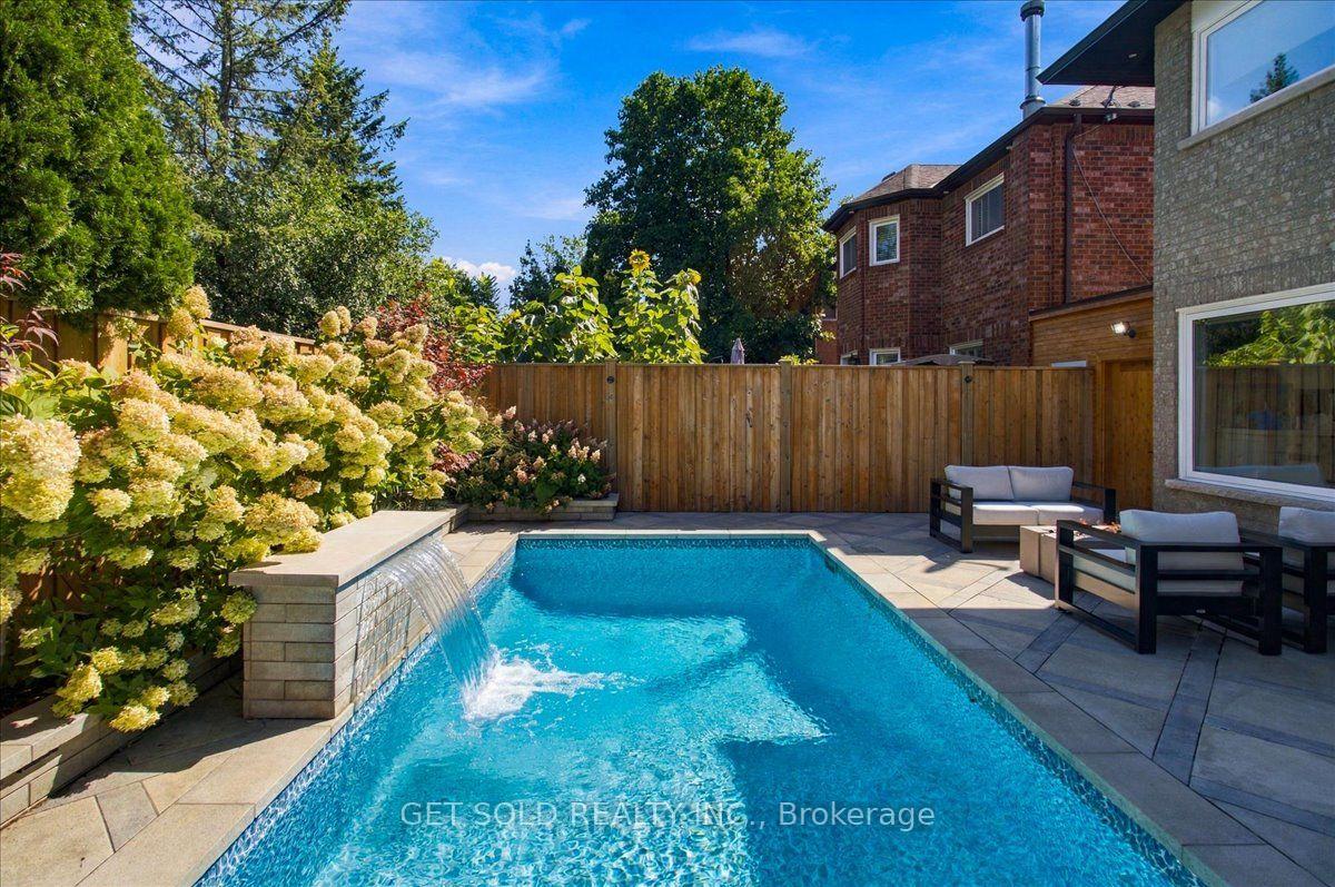 Photo 46 of 10 Coldwater Court, Vaughan, Beverley Glen — HOMEH