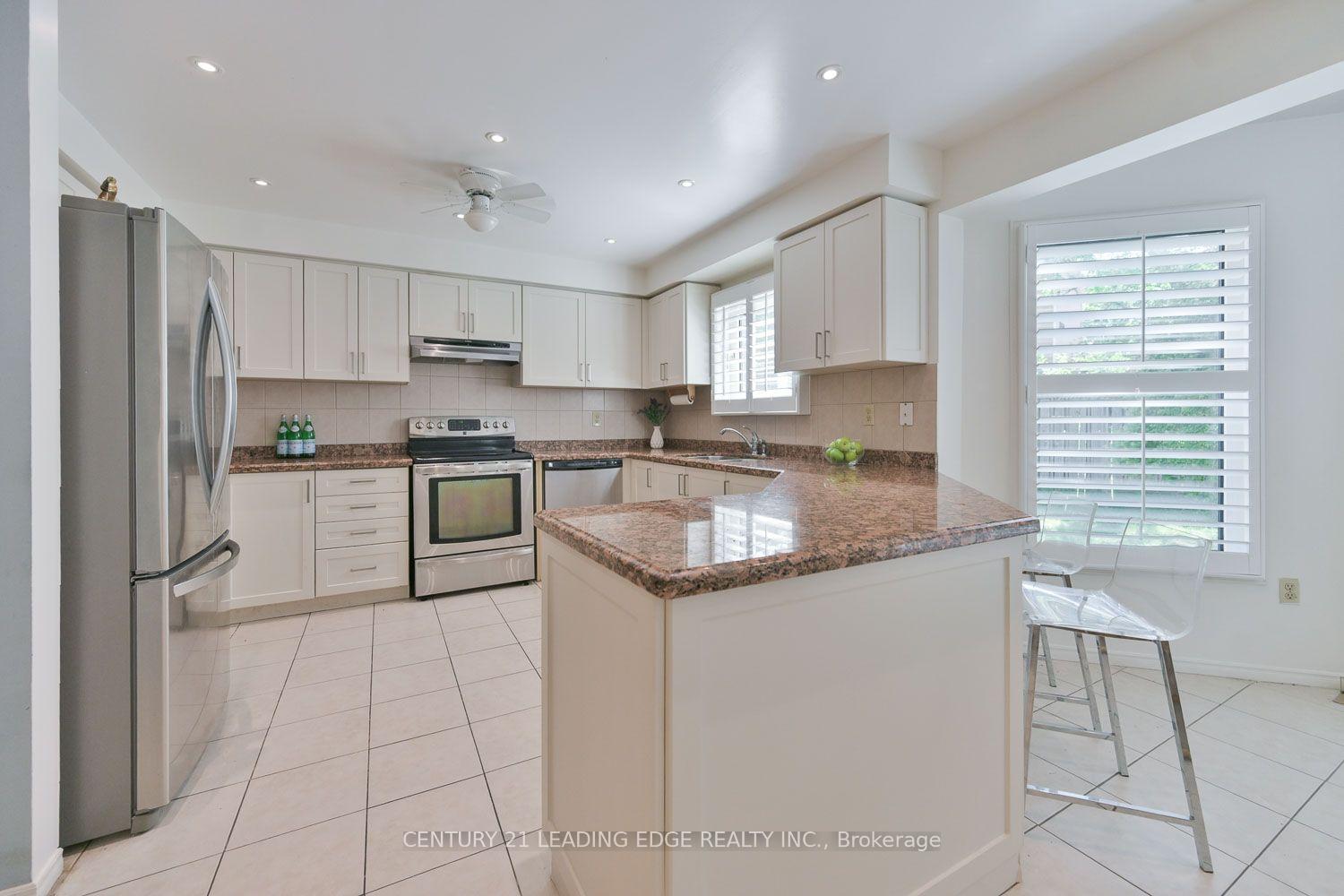 Photo 12 of 14 Montrose Crescent, Markham, Unionville — HOMEH