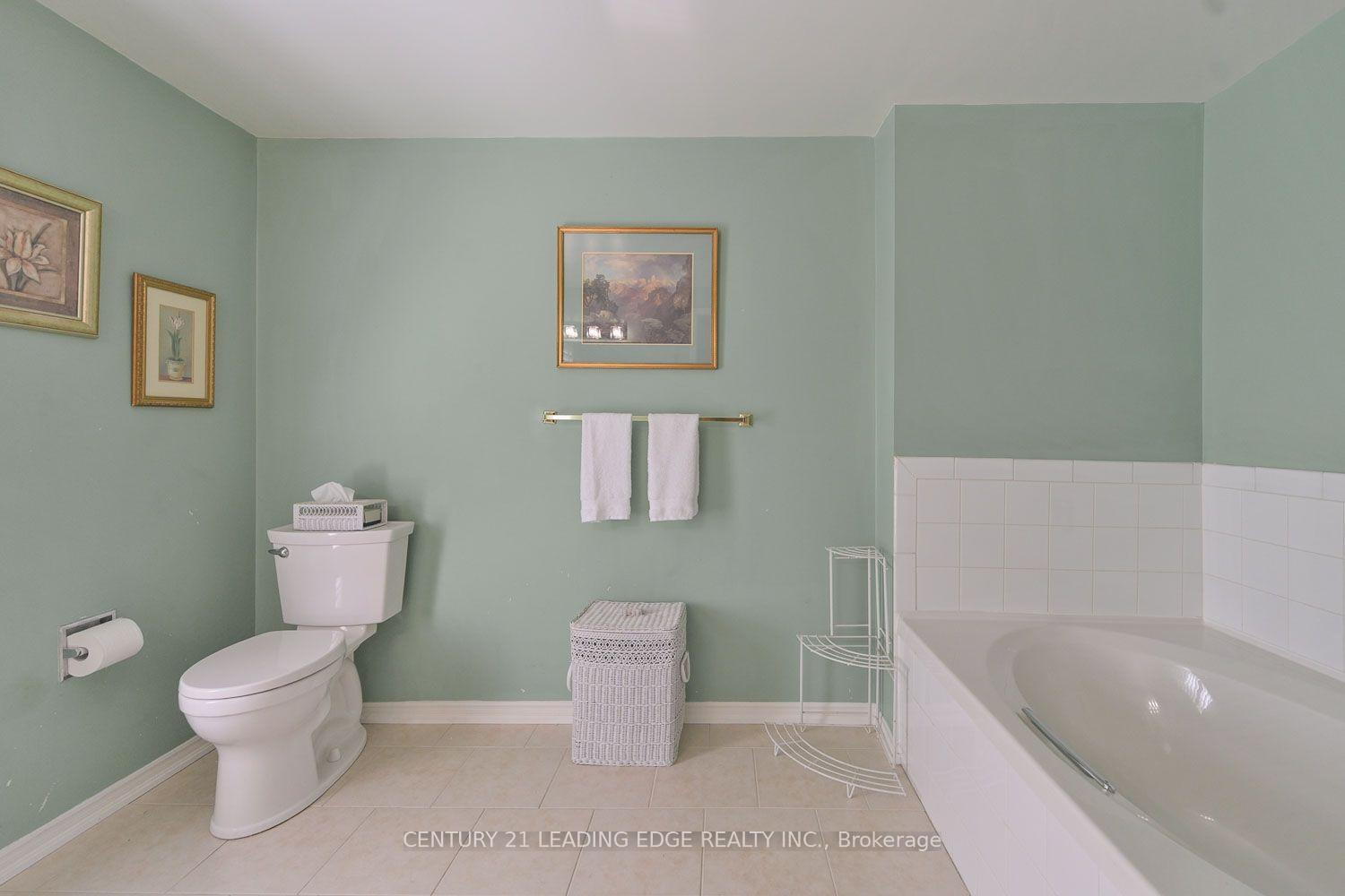 Photo 27 of 14 Montrose Crescent, Markham, Unionville — HOMEH