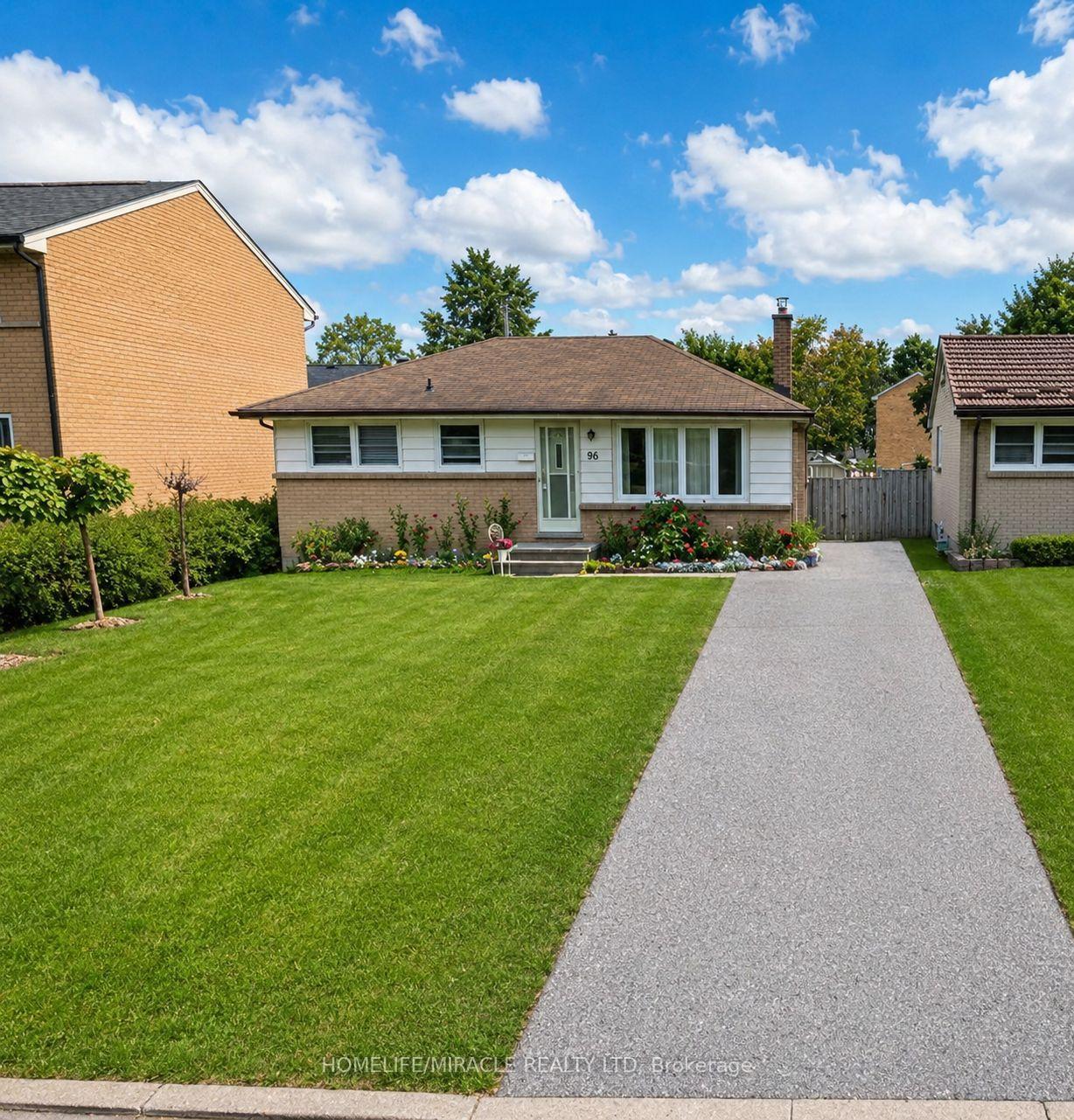 Photo 2 of 104 Queenston Crescent, London, East O — HOMEH