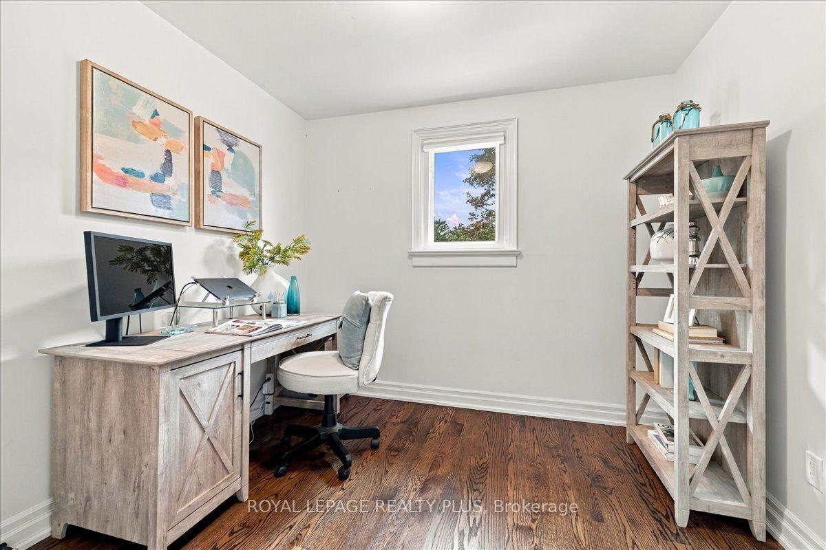 Photo 17 of 1865 Barsuda Drive, Mississauga, Clarkson — HOMEH