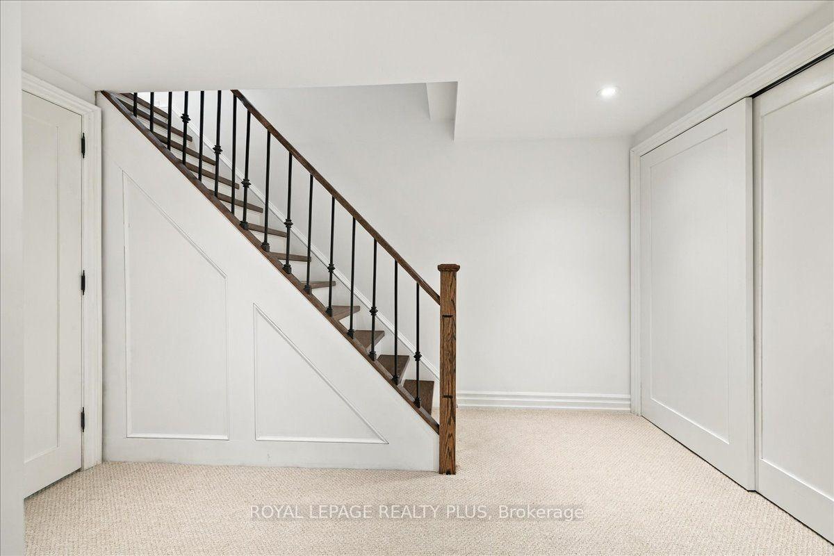 Photo 19 of 1865 Barsuda Drive, Mississauga, Clarkson — HOMEH