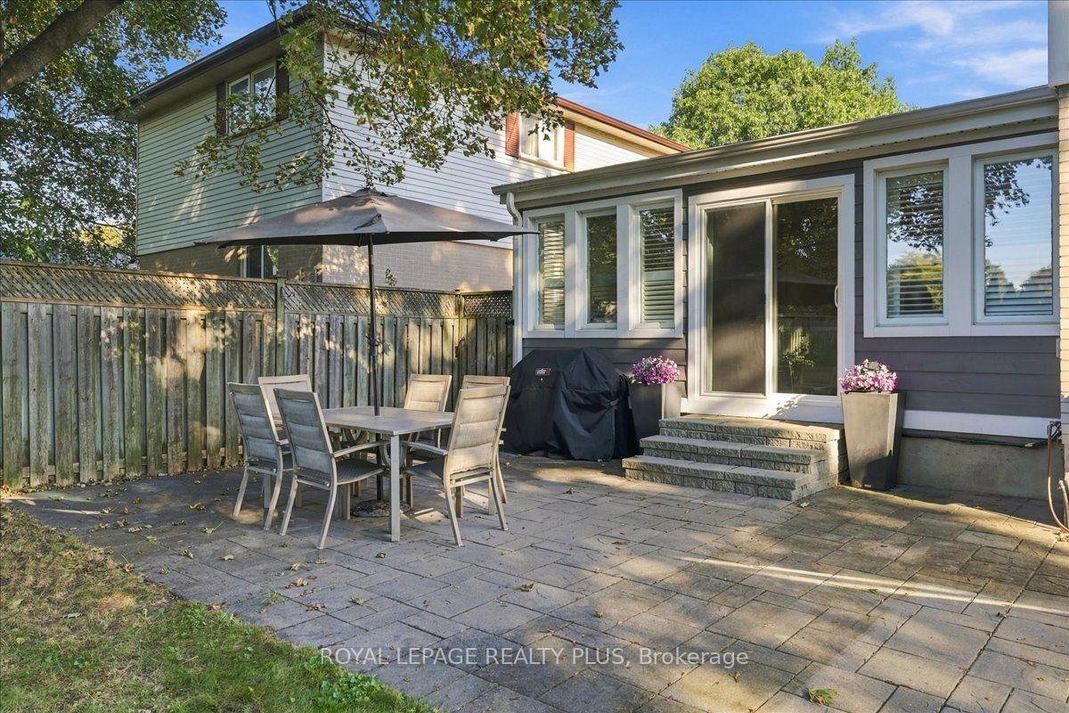 Photo 24 of 1865 Barsuda Drive, Mississauga, Clarkson — HOMEH