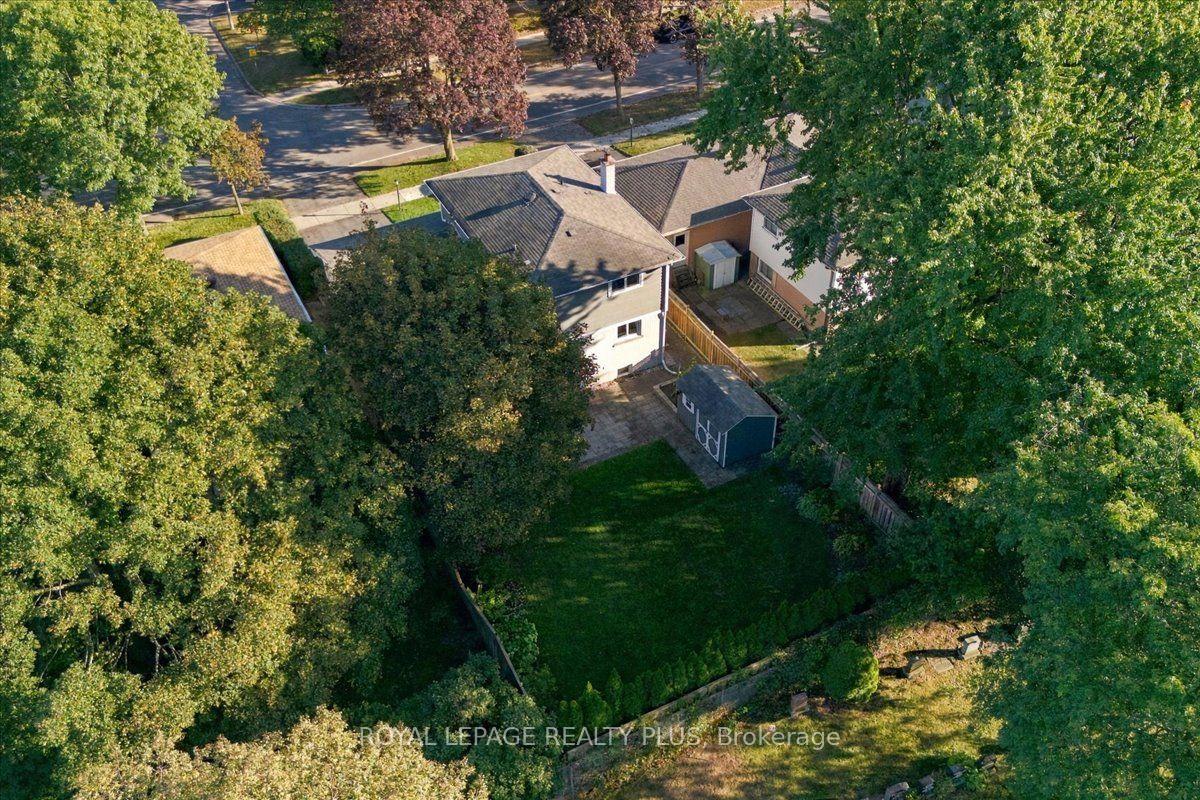 Photo 27 of 1865 Barsuda Drive, Mississauga, Clarkson — HOMEH