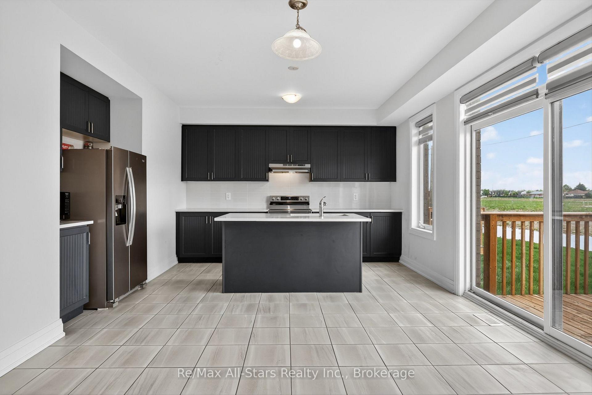 Photo 8 of 175 St. Joseph Road, Kawartha Lakes, Lindsay — HOMEH