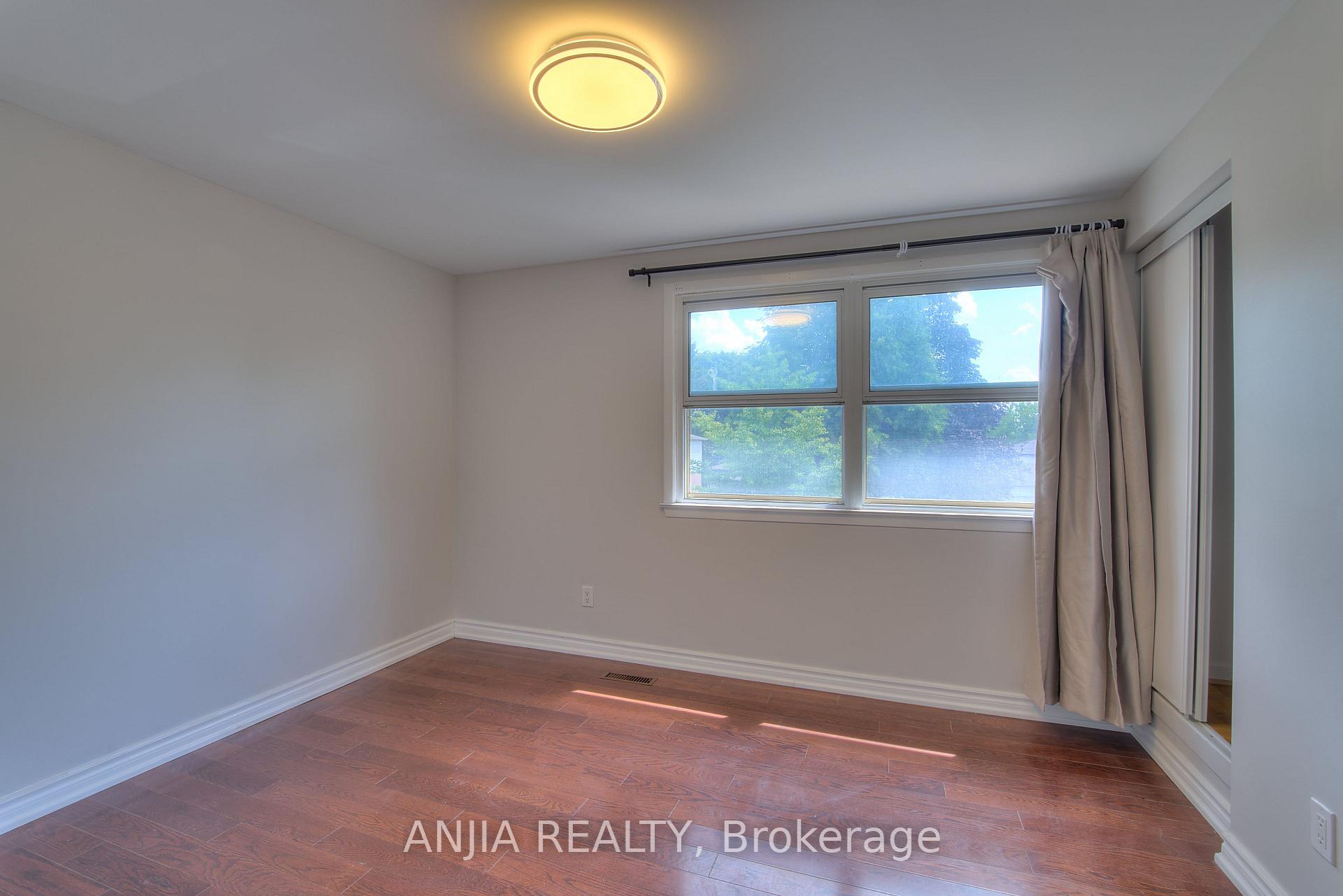 Photo 10 of 14 Cherrystone Drive, North York, Hillcrest Village — HOMEH