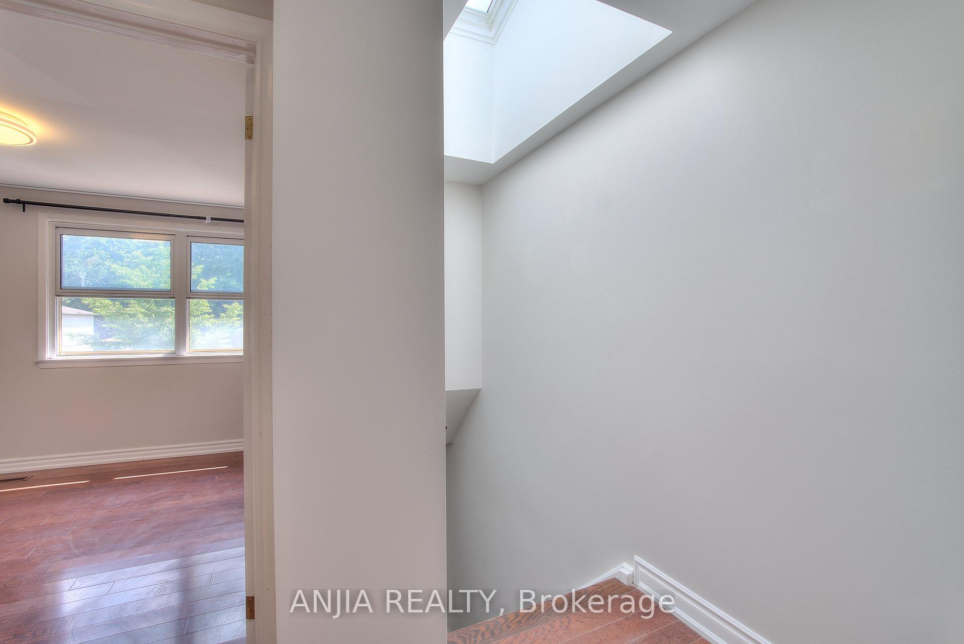 Photo 11 of 14 Cherrystone Drive, North York, Hillcrest Village — HOMEH
