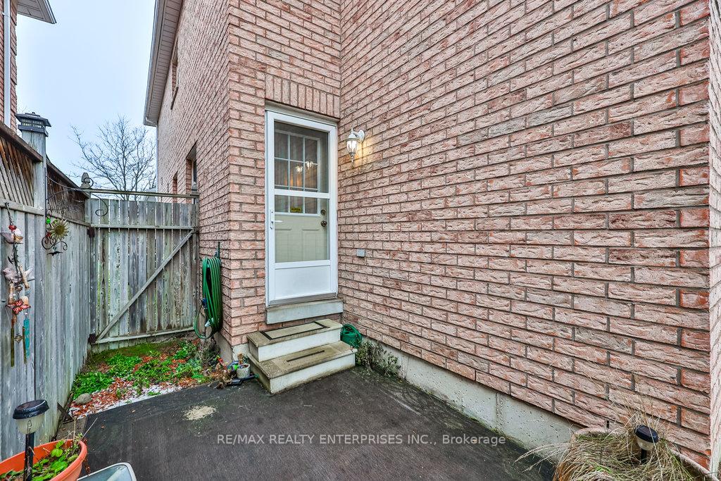 Photo 49 of 3 Jack Kenny Court, Caledon, Bolton West — HOMEH