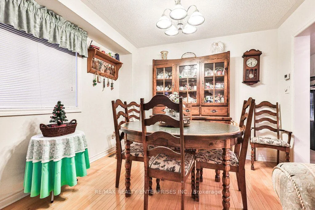 Photo 24 of 3 Jack Kenny Court, Caledon, Bolton West — HOMEH