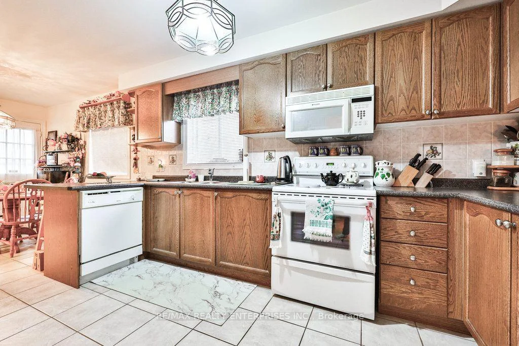 Photo 28 of 3 Jack Kenny Court, Caledon, Bolton West — HOMEH