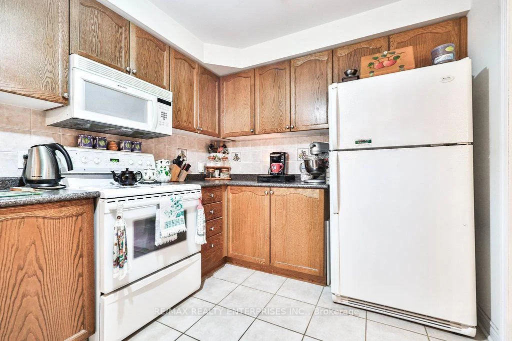 Photo 30 of 3 Jack Kenny Court, Caledon, Bolton West — HOMEH