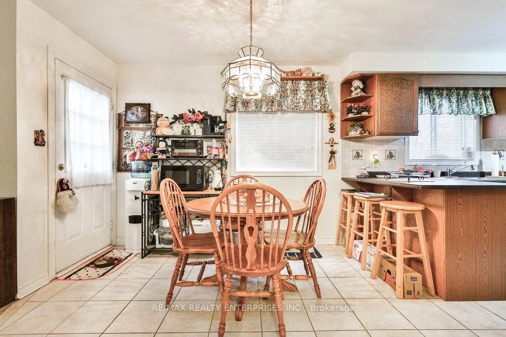 Photo 32 of 3 Jack Kenny Court, Caledon, Bolton West — HOMEH