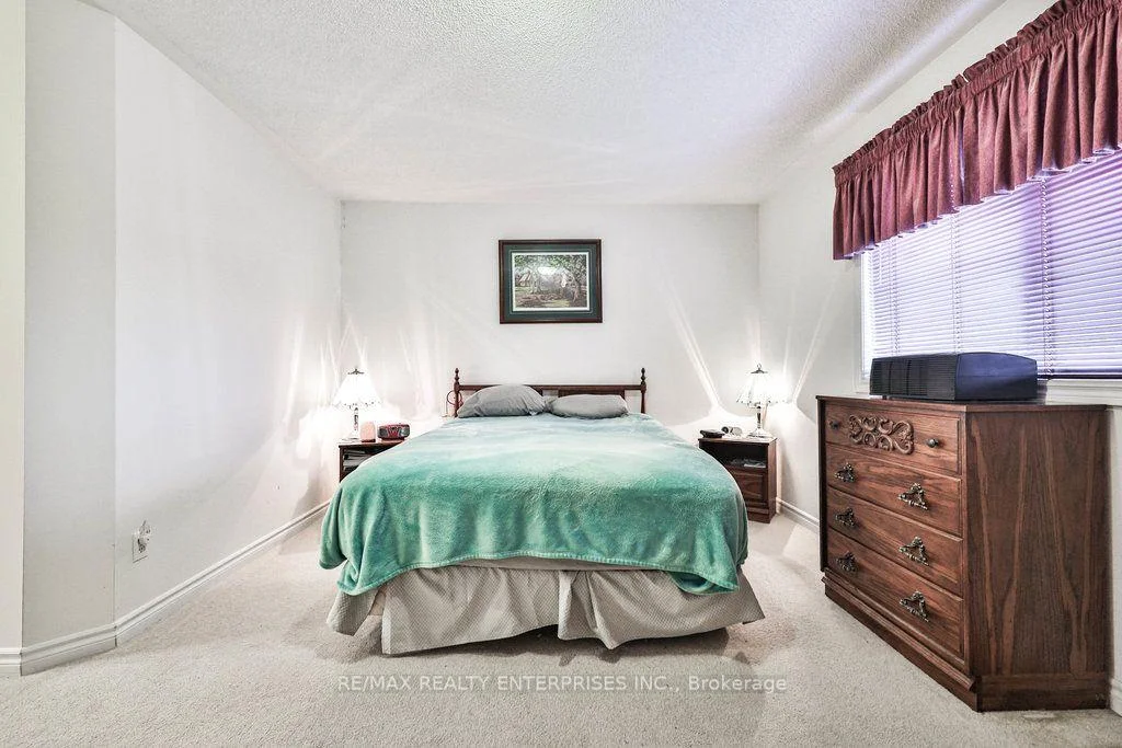Photo 44 of 3 Jack Kenny Court, Caledon, Bolton West — HOMEH