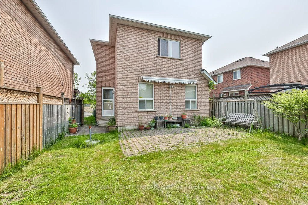 Photo 62 of 3 Jack Kenny Court, Caledon, Bolton West — HOMEH