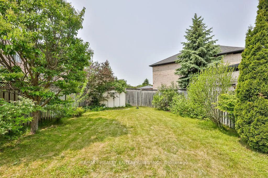 Photo 64 of 3 Jack Kenny Court, Caledon, Bolton West — HOMEH