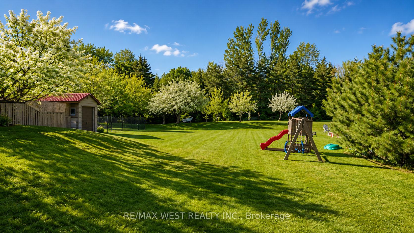 Photo 5 of 23 Mckibbon Avenue, Amaranth, Rural Amaranth — HOMEH