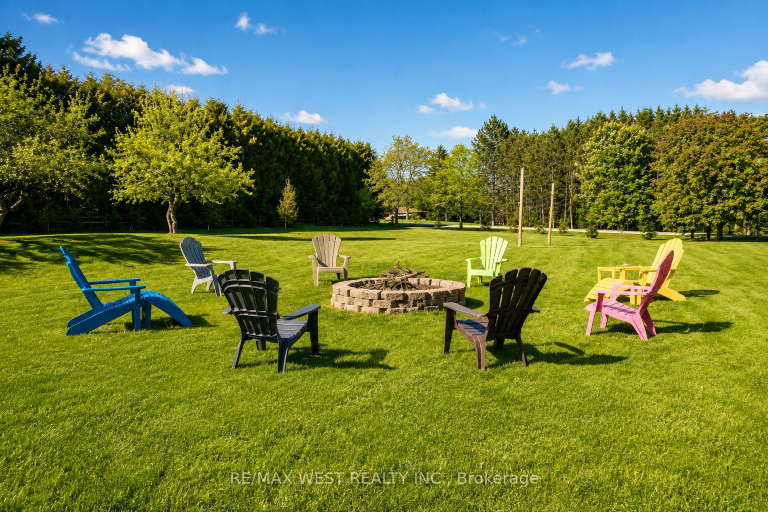 Photo 6 of 23 Mckibbon Avenue, Amaranth, Rural Amaranth — HOMEH